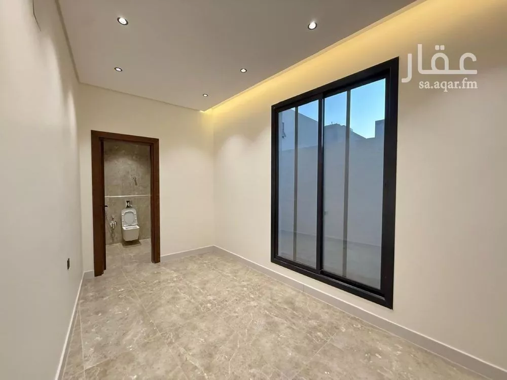5 bedroom villa in Al Mahdiyyah 15