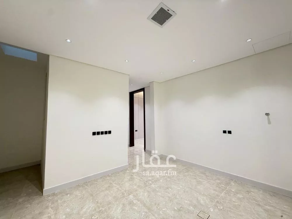 5 bedroom villa in Al Mahdiyyah 17