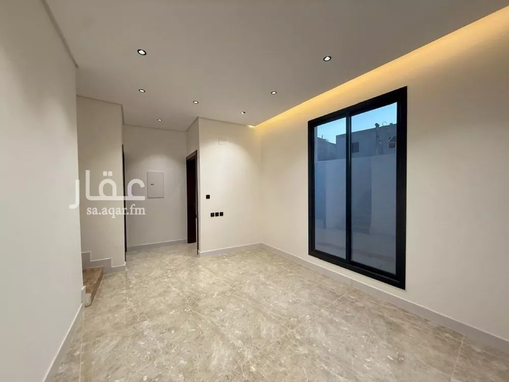 5 bedroom villa in Al Mahdiyyah 19