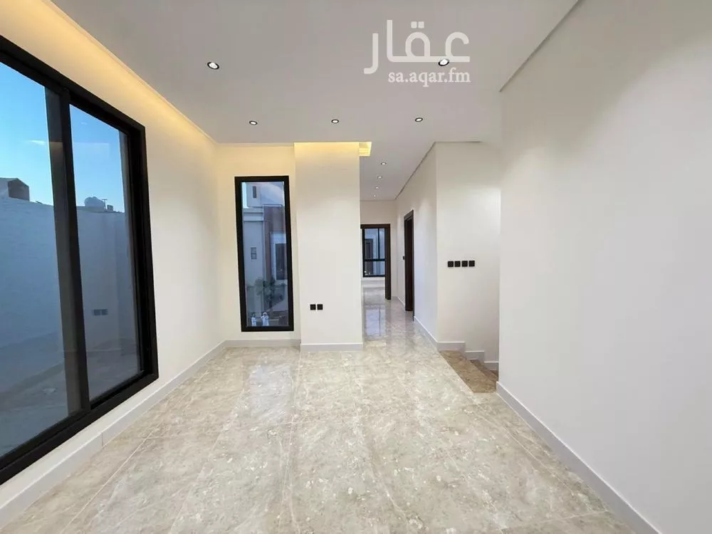 5 bedroom villa in Al Mahdiyyah 23
