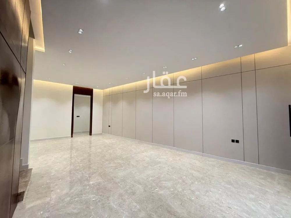 5 bedroom villa in Al Mahdiyyah 5