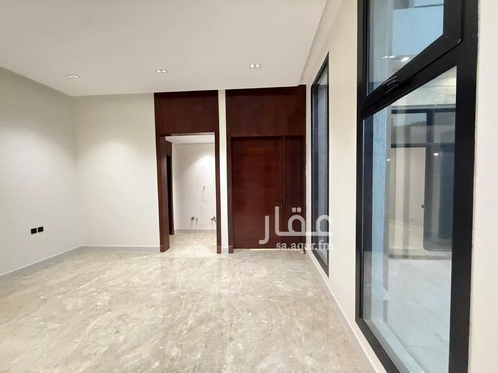 5 bedroom villa in Al Mahdiyyah 7