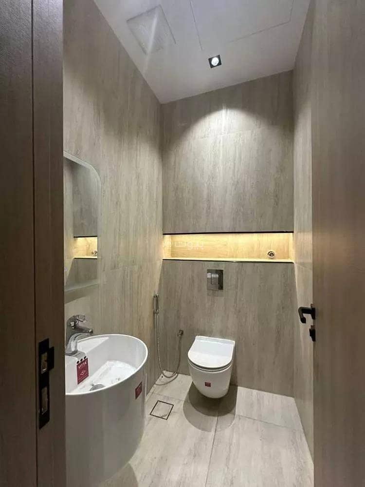 4 bedroom apartment in Al Salam, Madinah 7