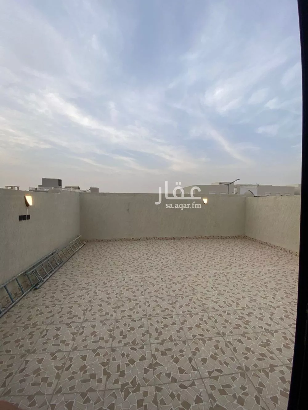 فيلا 4 غرف في المهدية 12