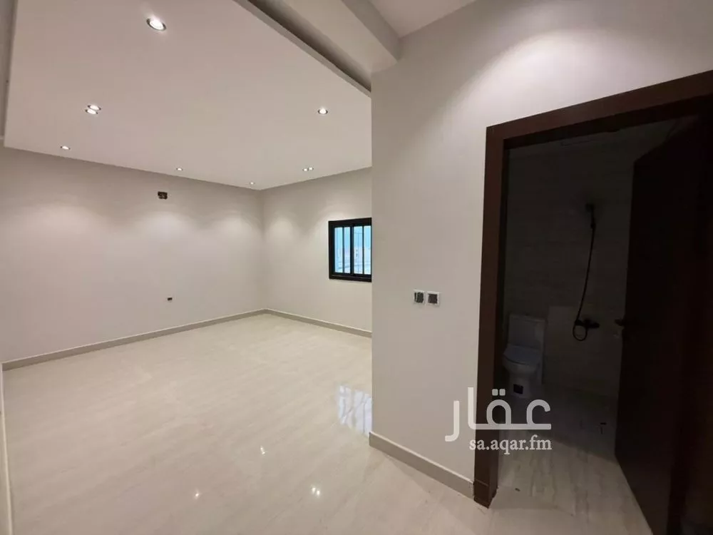 5 bedroom villa in Al Mahdiyyah 20