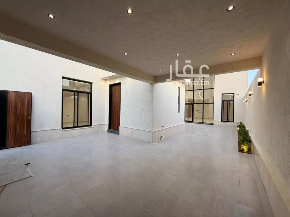 5 bedroom villa in Al Mahdiyyah 24