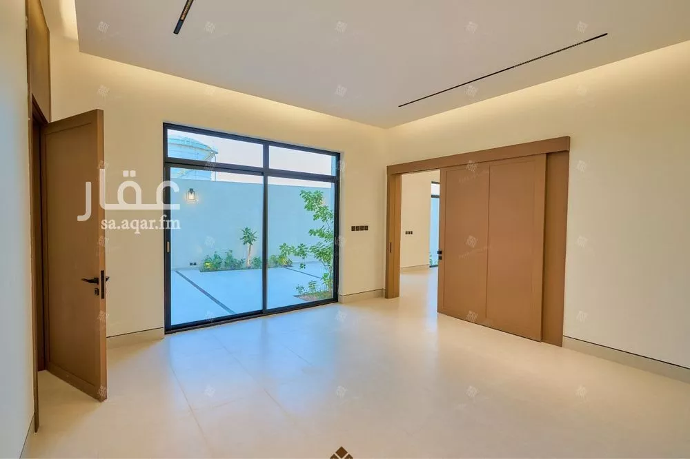 5 bedroom villa in Al Mahdiyyah 13