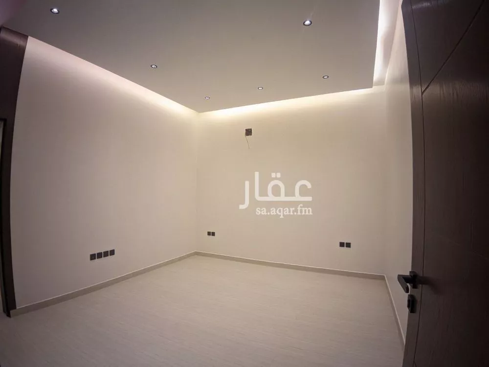 6 bedroom villa in Dhahrat Laban 11