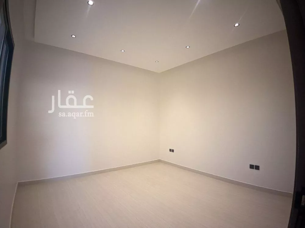 6 bedroom villa in Dhahrat Laban 14