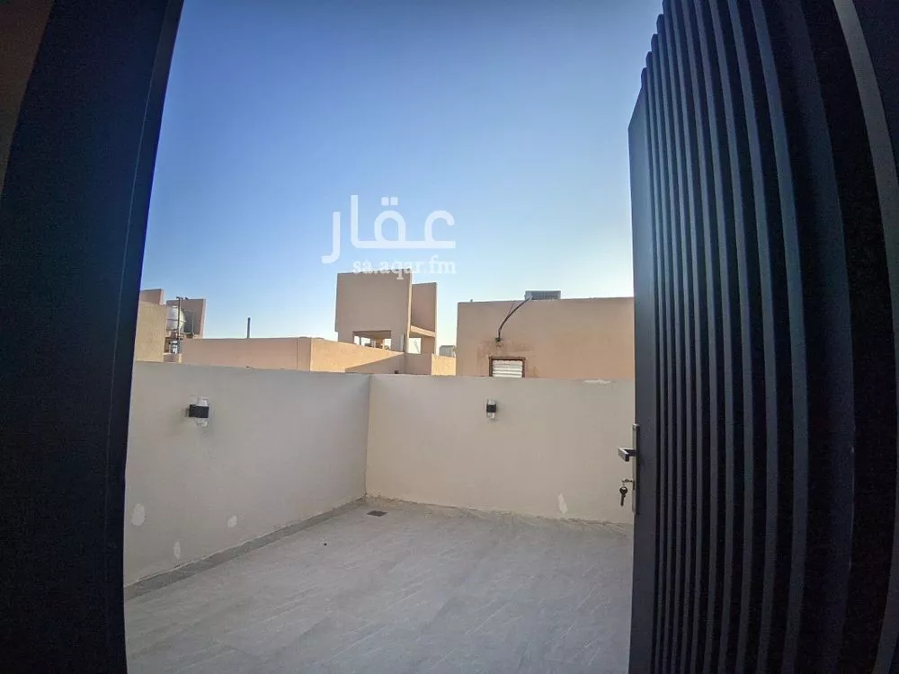 6 bedroom villa in Dhahrat Laban 17