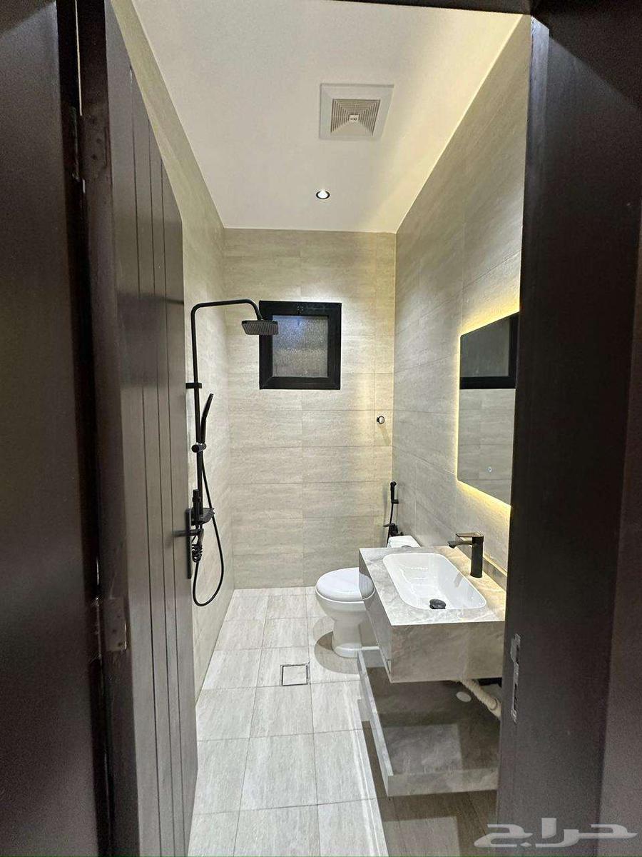 5 bedroom apartment in Al Janadriyah, Riyadh 8