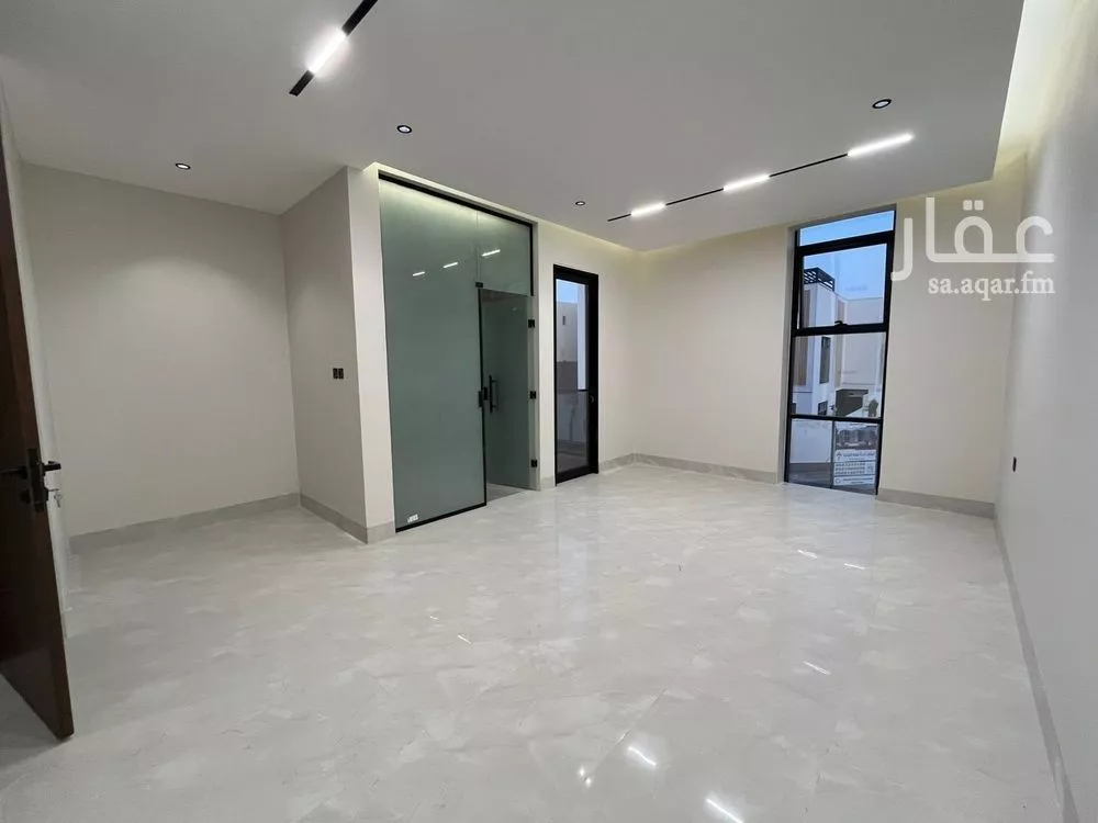 5 bedroom villa in Al Mahdiyyah 11