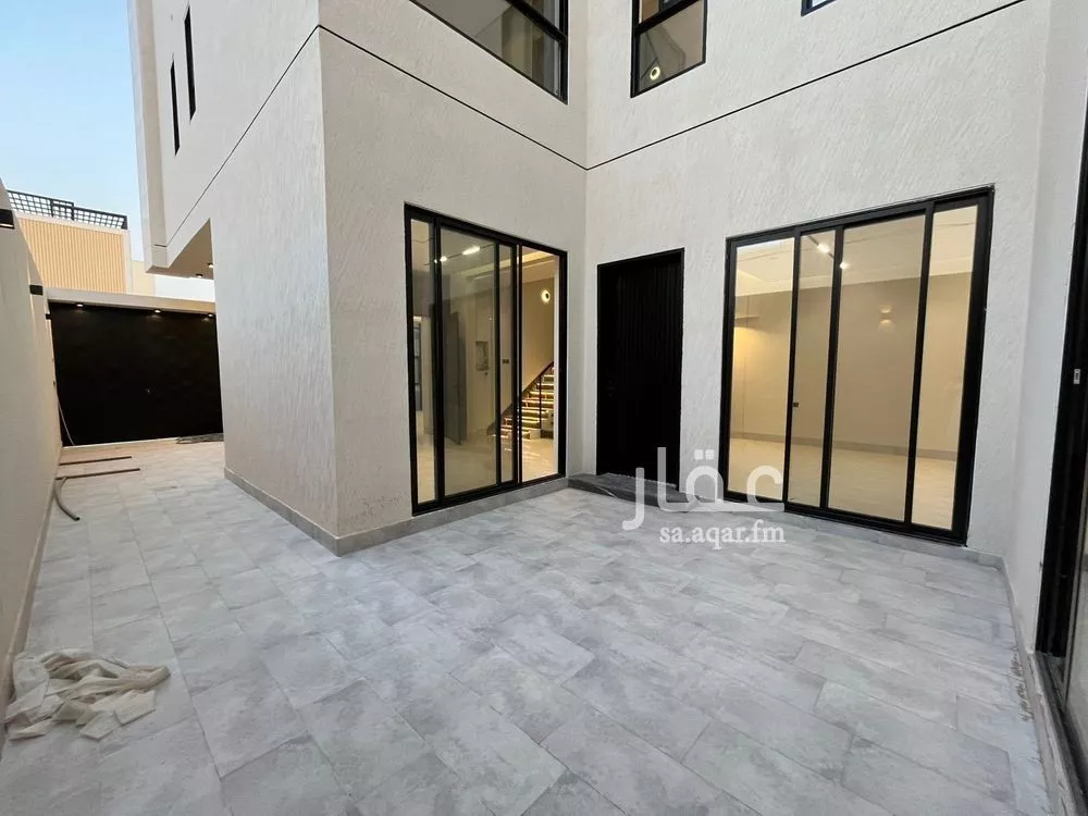 5 bedroom villa in Al Mahdiyyah 15