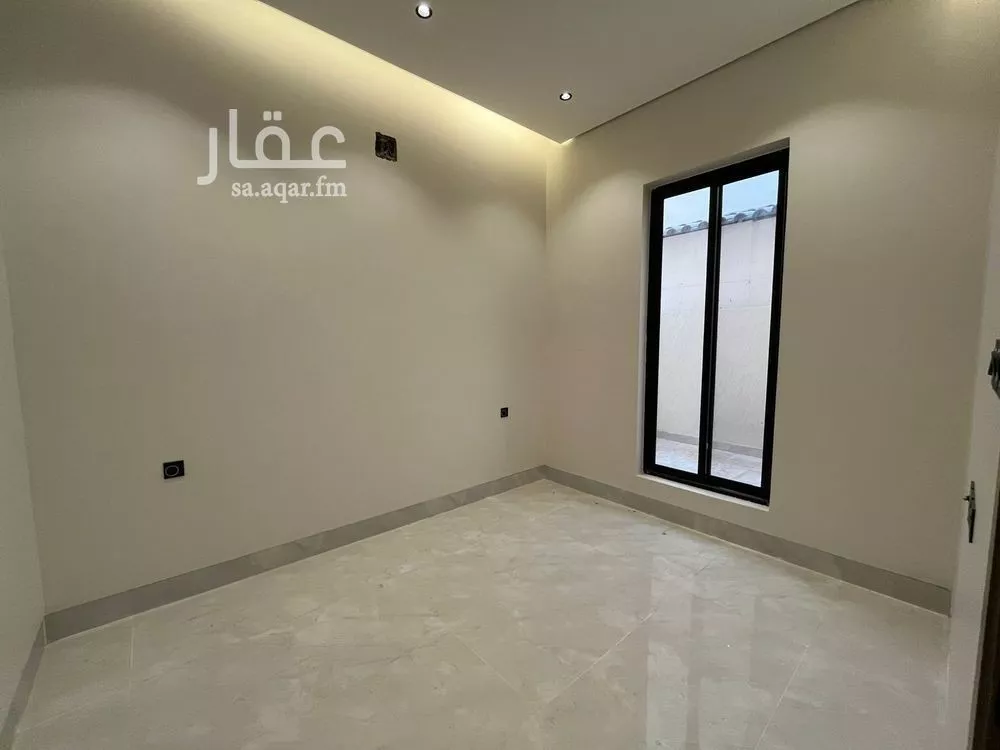 5 bedroom villa in Al Mahdiyyah 23