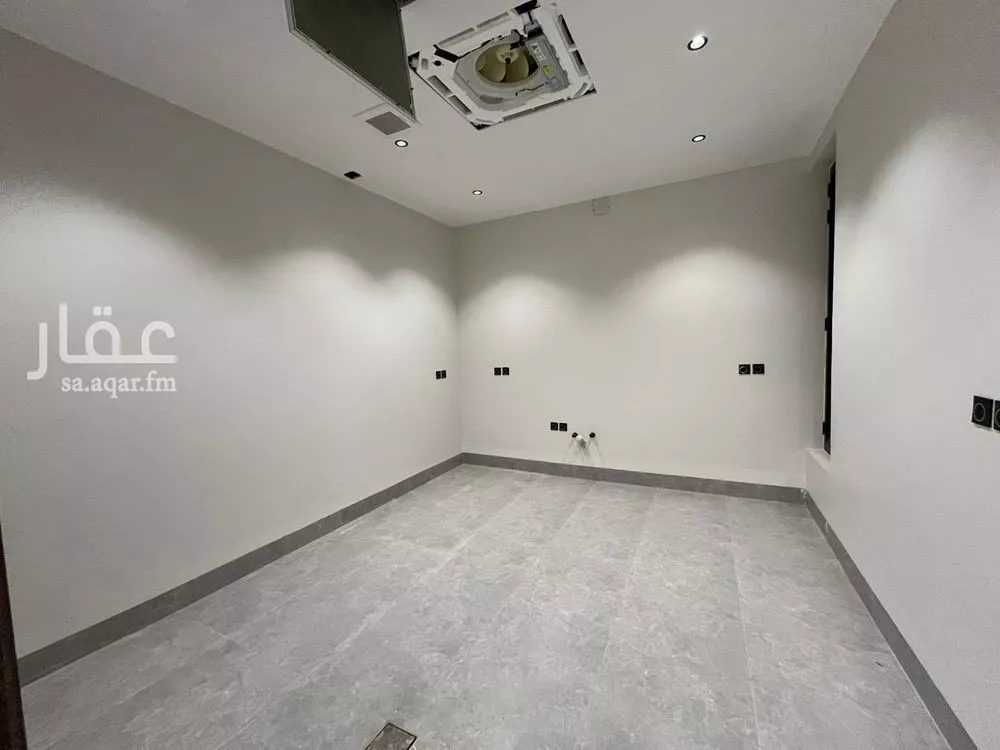 5 bedroom villa in Al Mahdiyyah 24