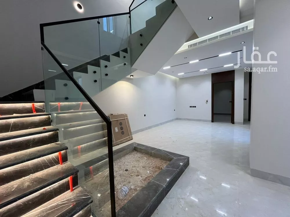 5 bedroom villa in Al Mahdiyyah 26