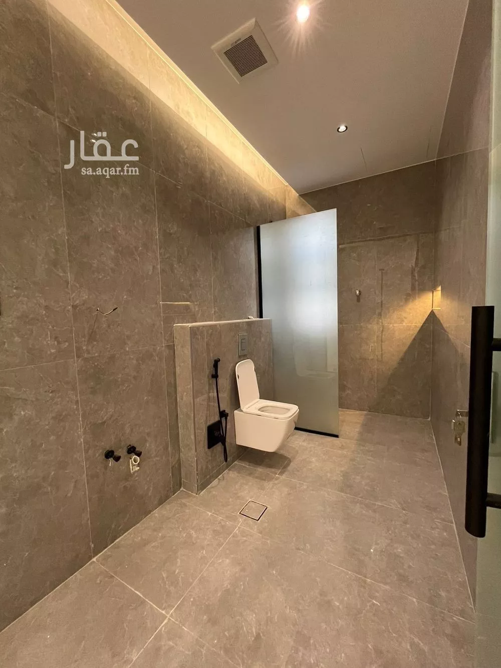 5 bedroom villa in Al Mahdiyyah 29
