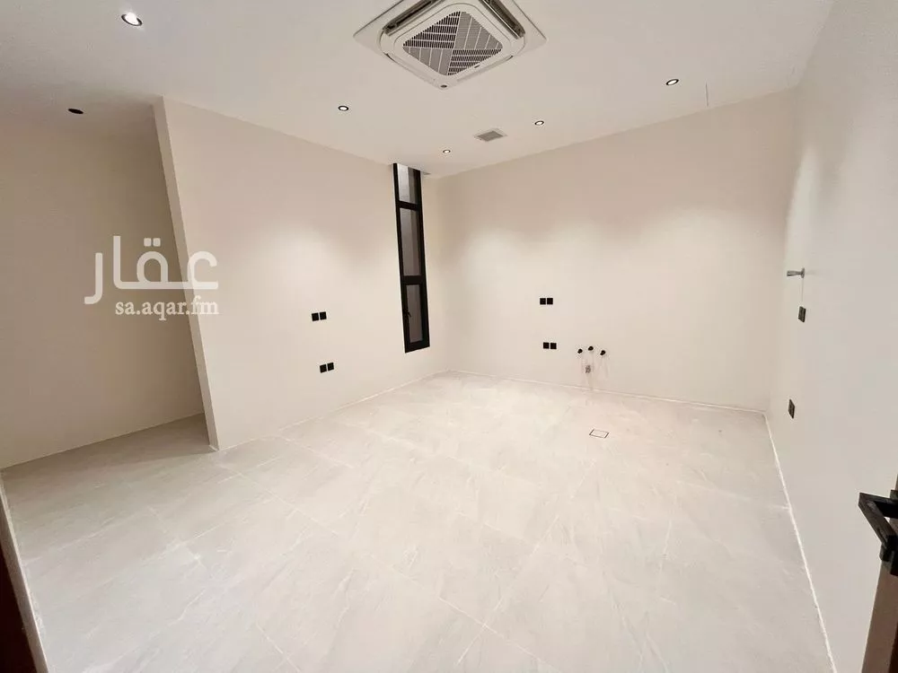 5 bedroom villa in Al Mahdiyyah 15