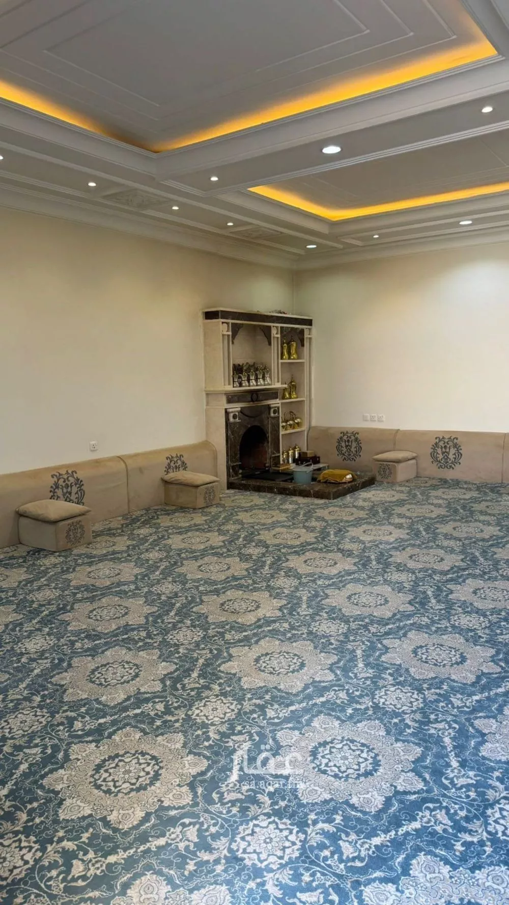 6 bedroom villa in Al Rimal 17