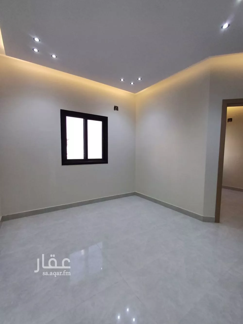 فيلا 6 غرف في الرمال 9
