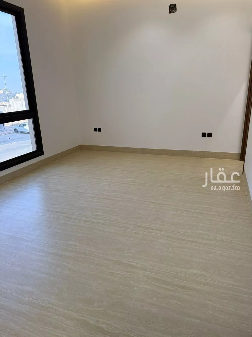 5 bedroom villa in Dhahrat Laban 9