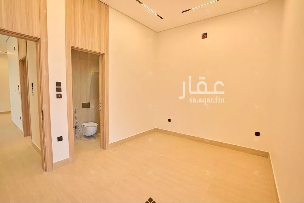 6 bedroom villa in Al Mahdiyyah 22