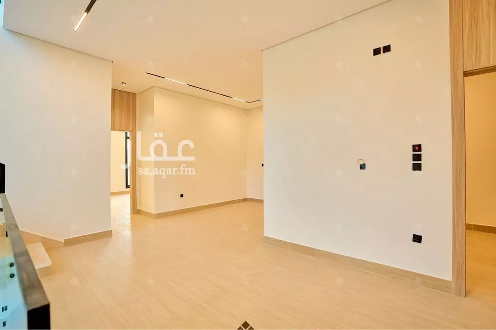 6 bedroom villa in Al Mahdiyyah 9