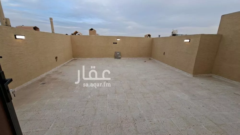 فيلا 7 غرف في طويق 17