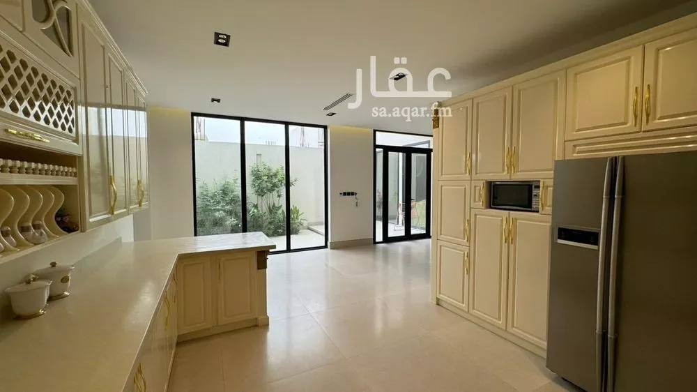 8 bedroom villa in Al Narjis 2