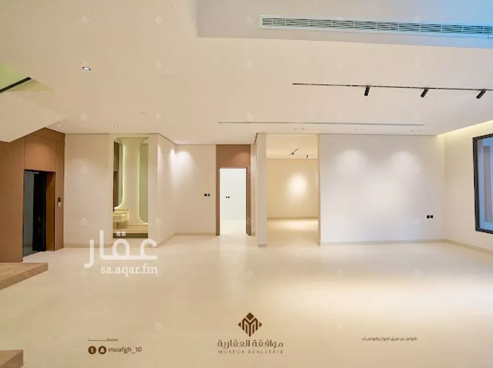 5 bedroom villa in Al Mahdiyyah 23