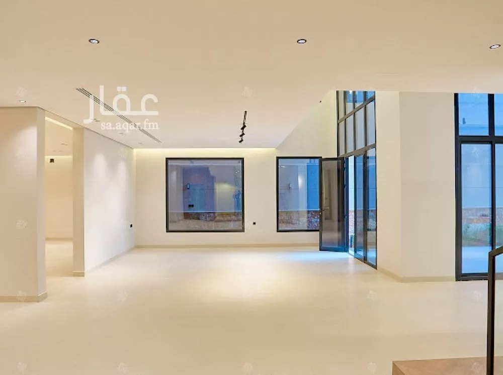 5 bedroom villa in Al Mahdiyyah 25