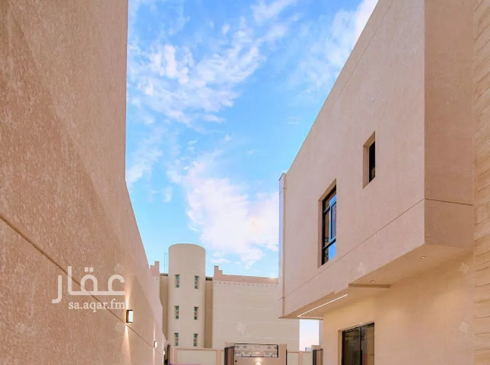 5 bedroom villa in Al Mahdiyyah 6