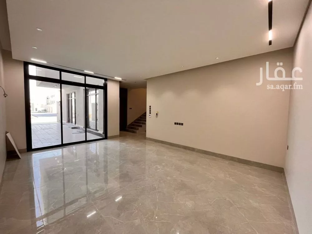 5 bedroom villa in Al Mahdiyyah 13