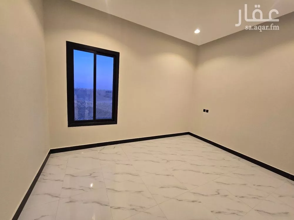 6 bedroom villa in Dhahrat Laban 5