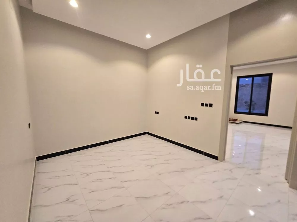 6 bedroom villa in Dhahrat Laban 7