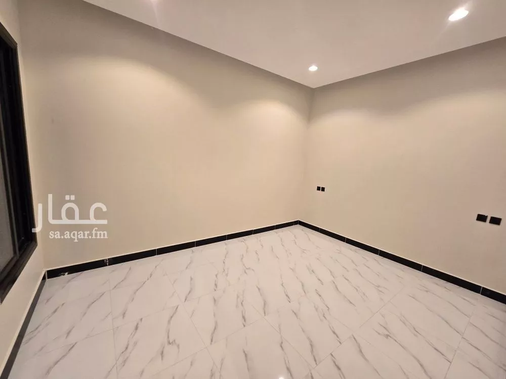 6 bedroom villa in Dhahrat Laban 8