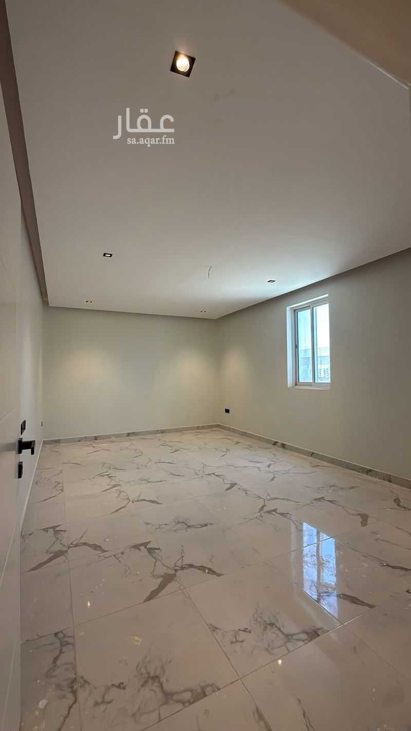 5 bedroom building in King Fahd, Madinah 9