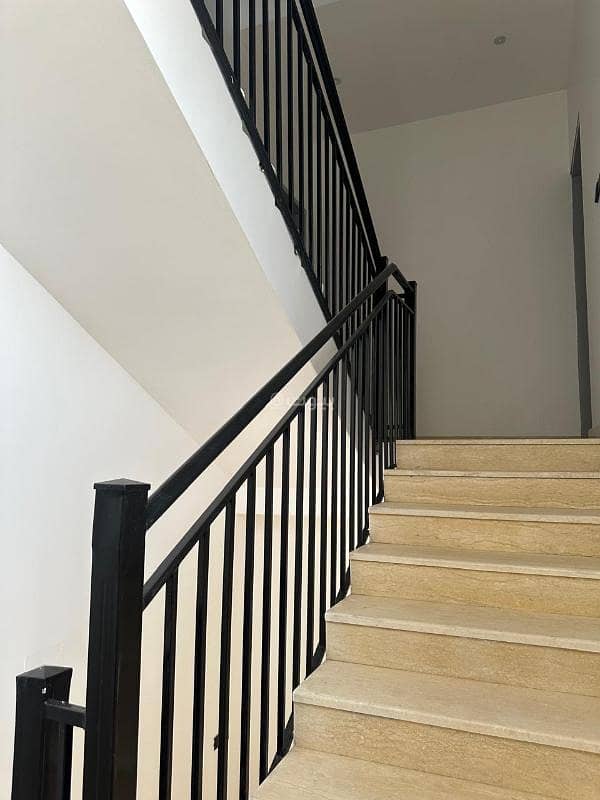 4 bedroom apartment in Al Rimal, Riyadh 5