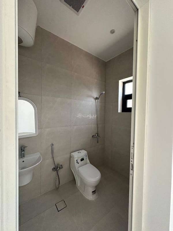 4 bedroom apartment in Al Rimal, Riyadh 17