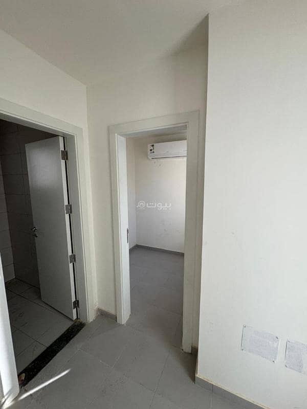 5 bedroom villa in King Khalid International Airport, Riyadh 11