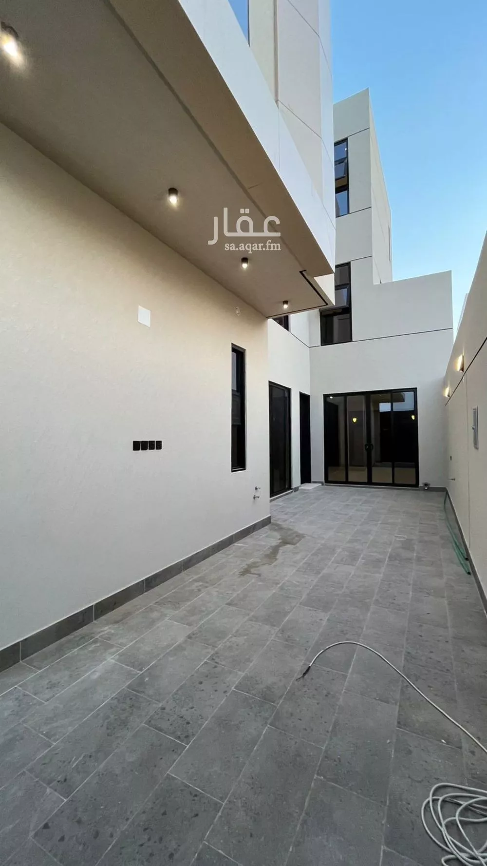 5 bedroom villa in Al Mahdiyyah 2