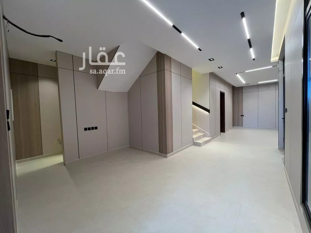 4 bedroom villa in Al Mahdiyyah 15