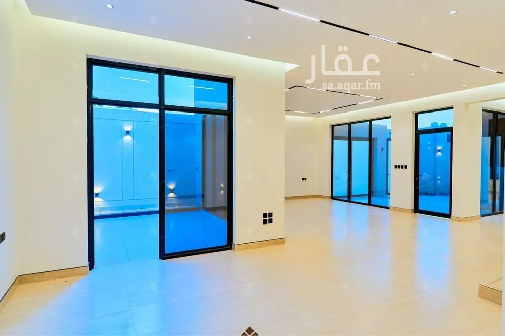 5 bedroom villa in Al Mahdiyyah 15