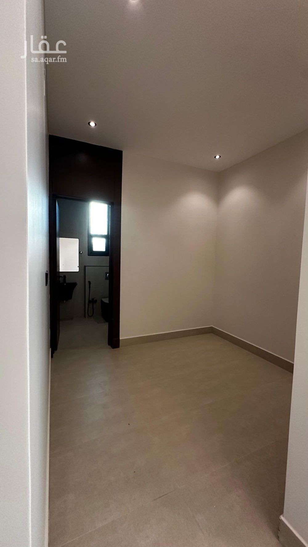 6 bedroom villa in Dhahrat Laban, Riyadh 15
