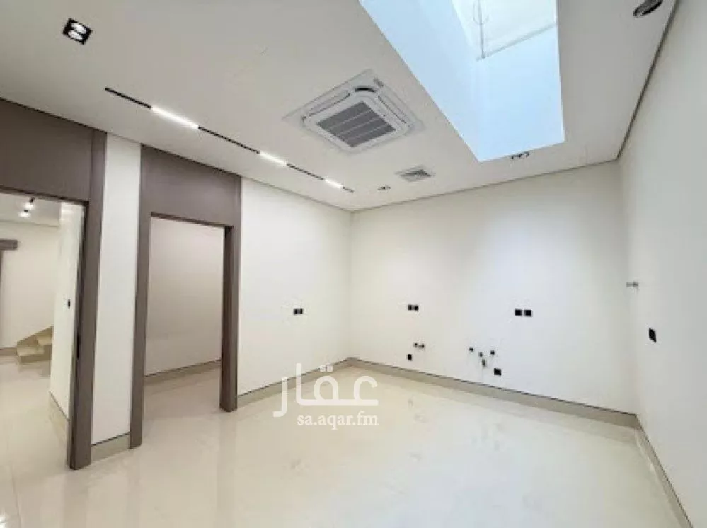5 bedroom villa in Al Mahdiyyah 14