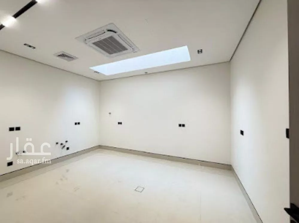 5 bedroom villa in Al Mahdiyyah 19