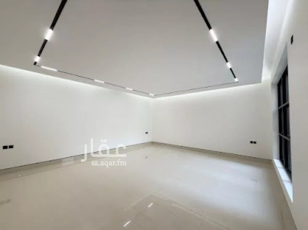 5 bedroom villa in Al Mahdiyyah 22
