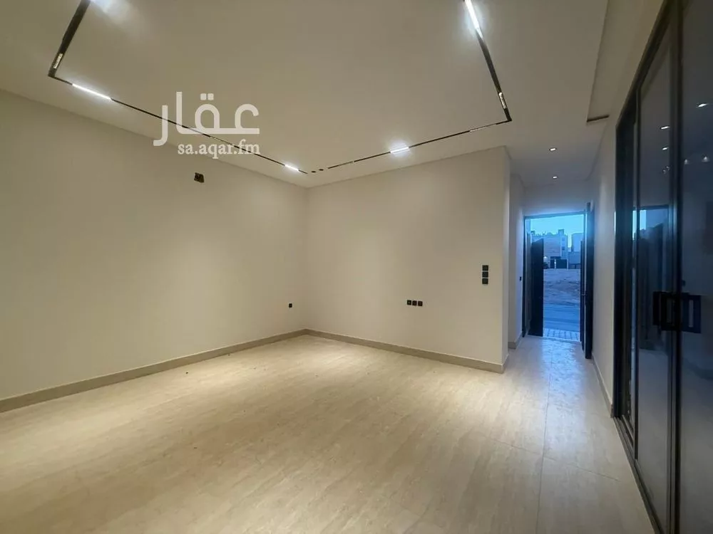 5 bedroom villa in Al Mahdiyyah 16