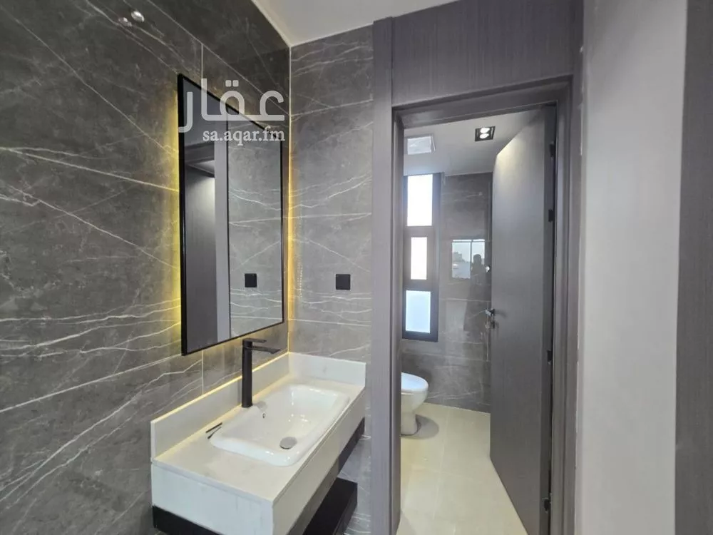 5 bedroom villa in Tuwaiq 11