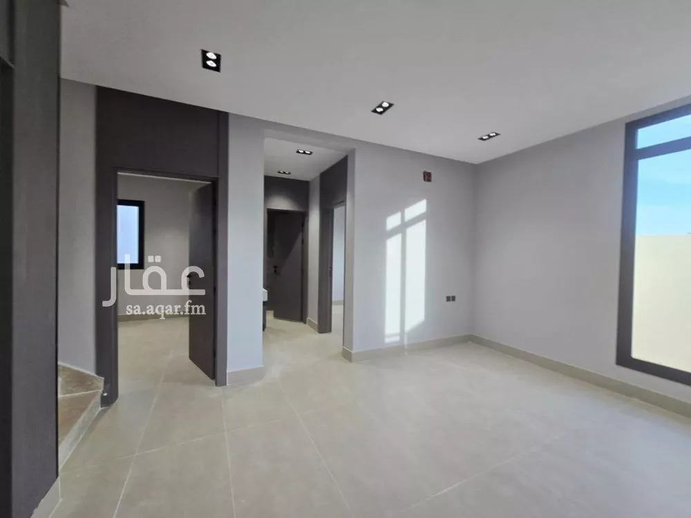 5 bedroom villa in Tuwaiq 16